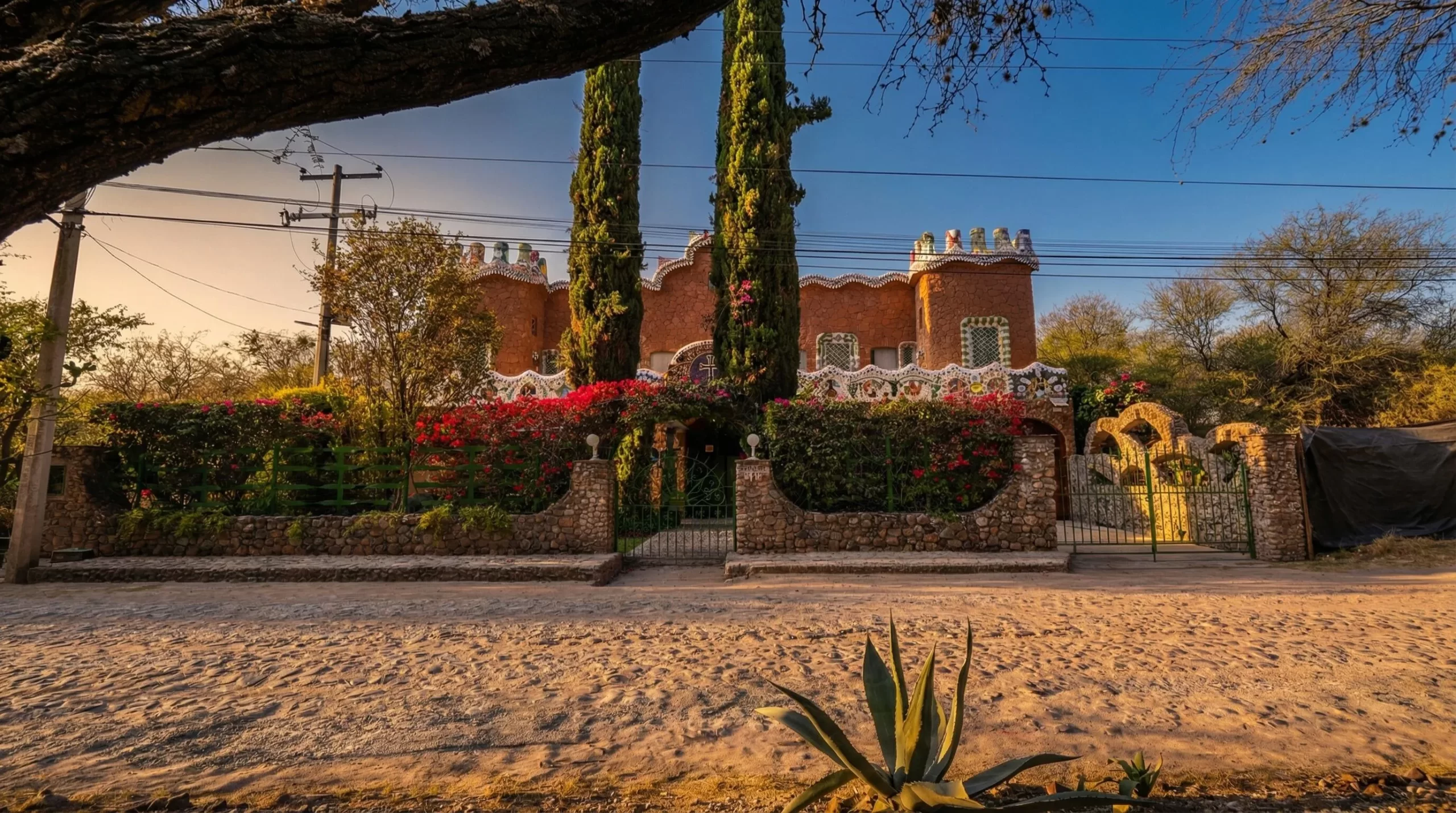 Neighborhood photo12